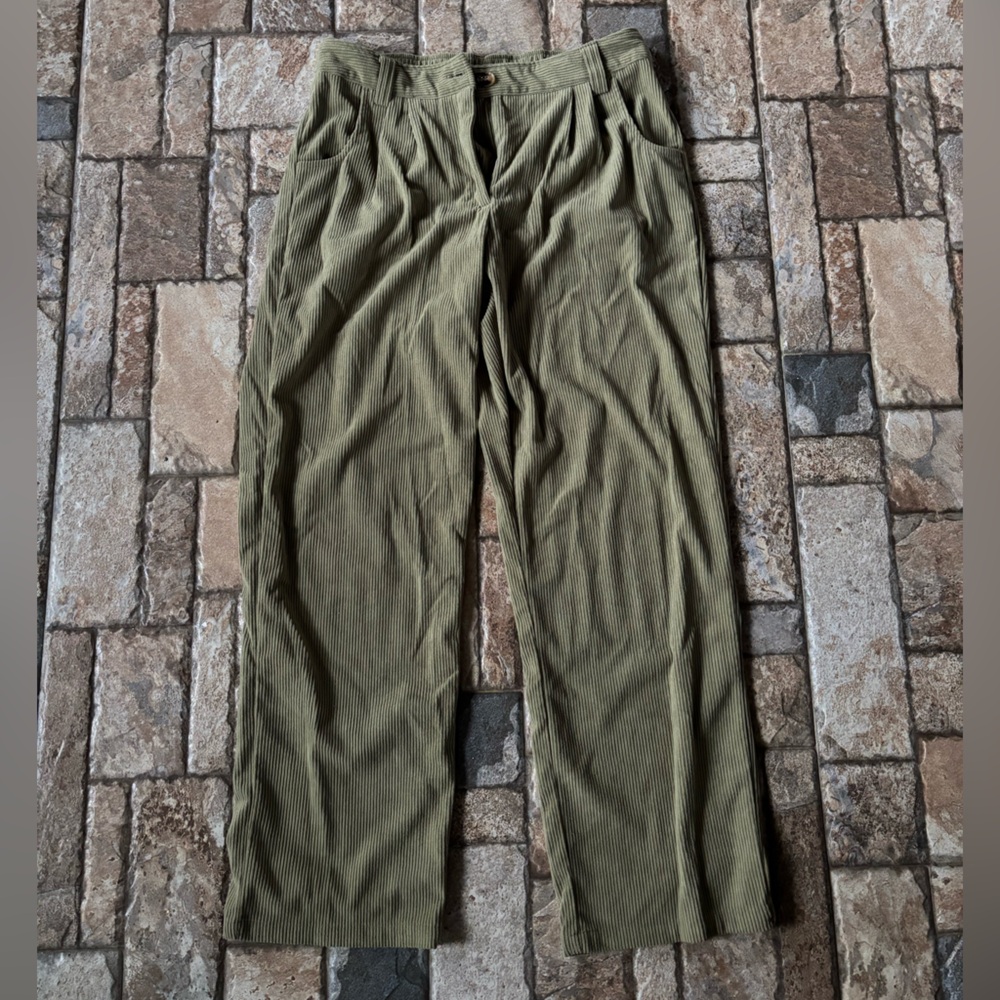 HALARA Sage Corduroy Pants